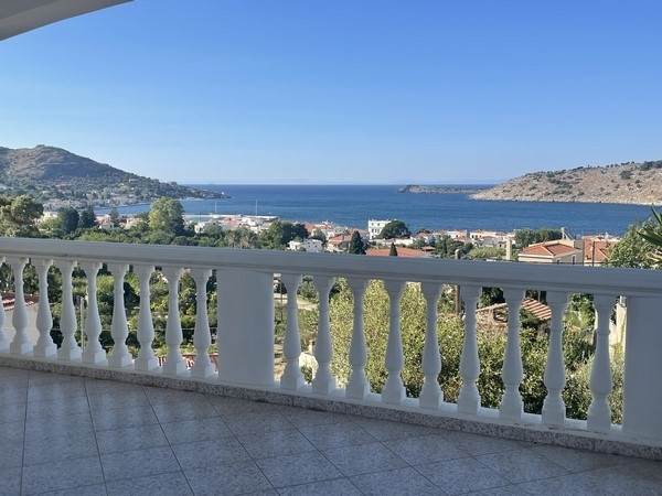 (For Sale) Residential  || Chios/Kardamyla - 200 Sq.m, 6 Bedrooms, 300.000€ 